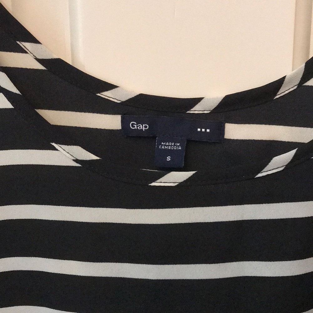 Blouse - Picture 2 of 3